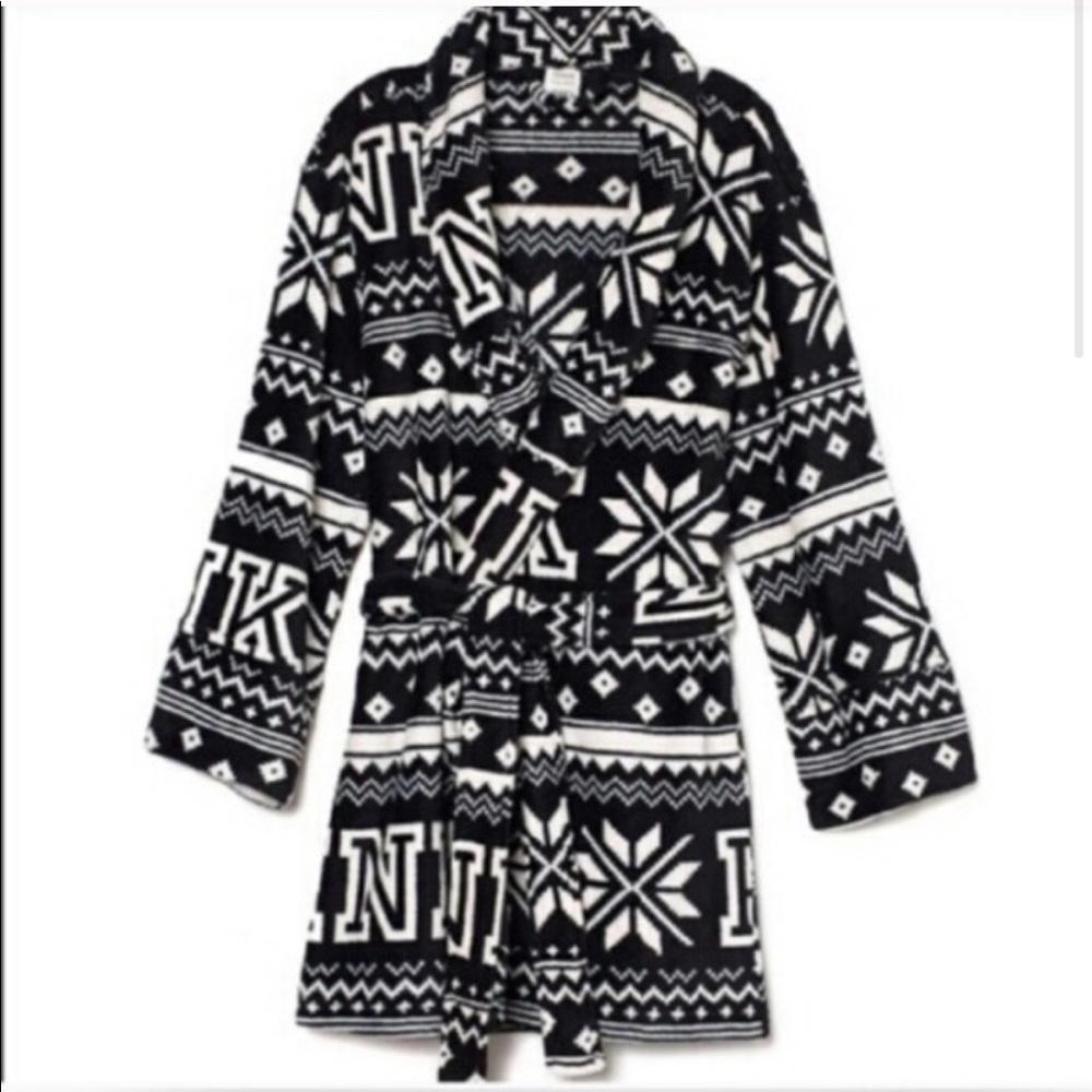 VS PINK Cozy Patterned Robe - Picture 2 of 5